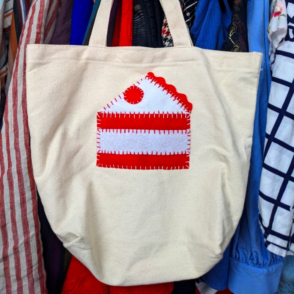 ✨hand embroidered✨ canvas tote bag